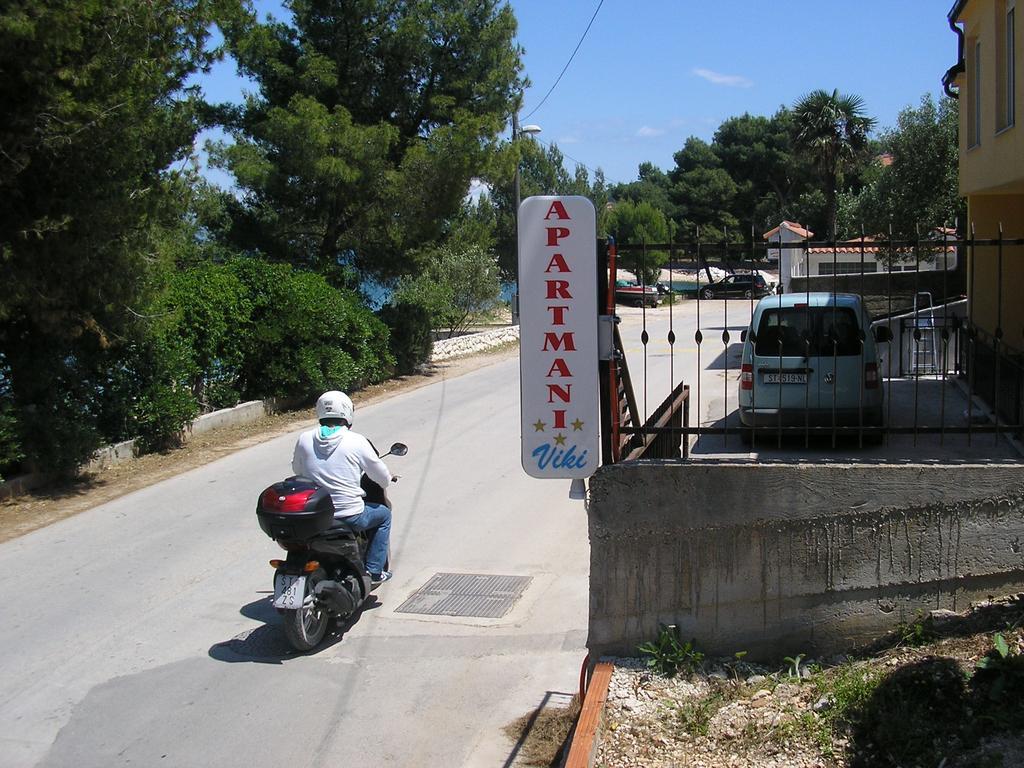 Apartments Viki Trogir Exterior photo