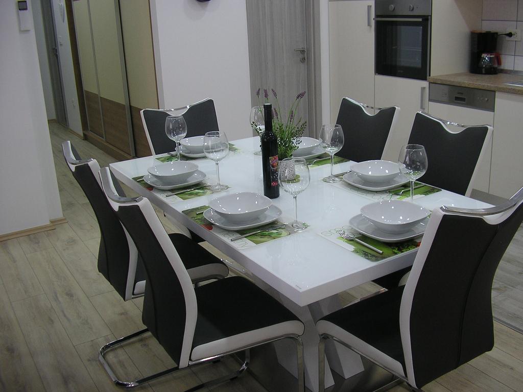 Apartments Viki Trogir Exterior photo